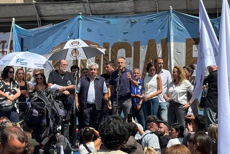 La CGT volverá a movilizarse hacia el Palacio de Tribunales como parte de su estrategia para frenar algunos puntos de la reforma laboral del Gobierno. La CGT volverá a movilizarse hacia el Palacio de Tribunales como parte de su estrategia para frenar algunos puntos de la reforma laboral del Gobierno.