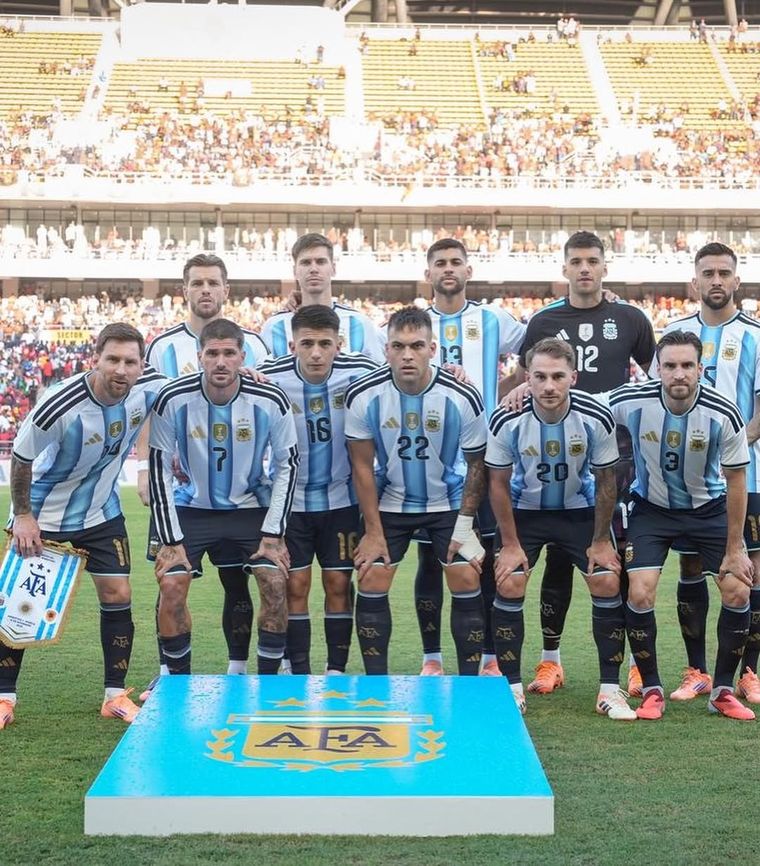 Las fotos que publicó Lionel Messi en Instagram tras el 2-0 ante Angola. Las fotos que publicó Lionel Messi en Instagram tras el 2-0 ante Angola.