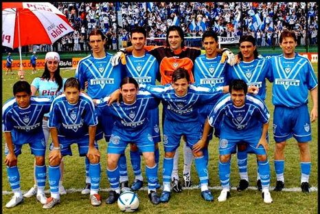 El Vélez de 2005, con Broggi (3) y Gracián (10) en la formación inicial. El Vélez de 2005, con Broggi (3) y Gracián (10) en la formación inicial.