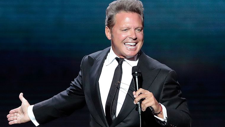 Luis Miguel es adicto a una peculiar fruta.