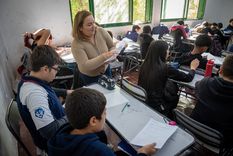 El gobierno provincial avanza en la implementación del incentivo para docentes.