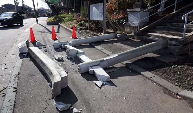 El terremoto en Japón dejó daños que están siendo relevados. Foto Efe El terremoto en Japón dejó daños que están siendo relevados. Foto Efe