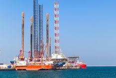 Los precios del crudo reaccionaron a la baja en la semana reflejando las expectativas de desescalada de la guerra comercial global. Foto: Shutterstock