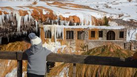 Las Heras espera incorporar nuevos servicios en Puente del Inca para fortalecer su atractivo turístico y elevar la calidad de la experiencia del visitante. Las Heras espera incorporar nuevos servicios en Puente del Inca para fortalecer su atractivo turístico y elevar la calidad de la experiencia del visitante.