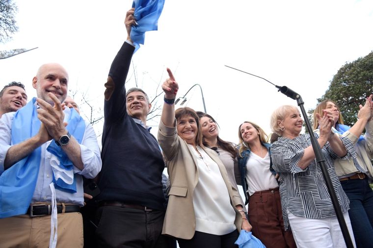 Patricia Bullrich apuntó con dureza contra las iniciativas de Javier Milei en su primer cierre de campaña, en Barrancas de Belgrano Foto: Prensa Patricia Bullrich