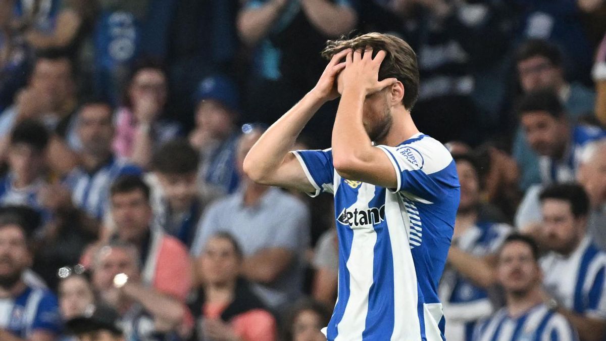 Video: el insólito gol en contra ¡de mitad de cancha! del Porto ante Nottingham Forest por la Europa League