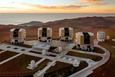 Los astrónomos utilizaron el Very Large Telescope (VLT) para mapear en 3D la atmósfera de WASP-121b, revelando una corriente de chorro supersónica y temperaturas extremas. Foto: ESO/G