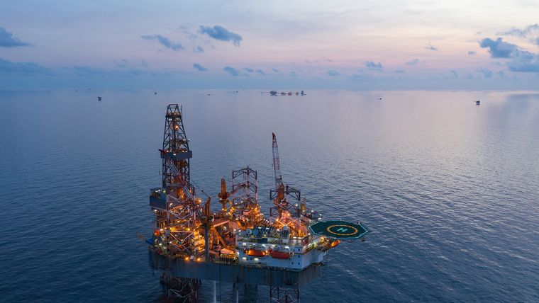 PETROLEO GAS CRUDO 8