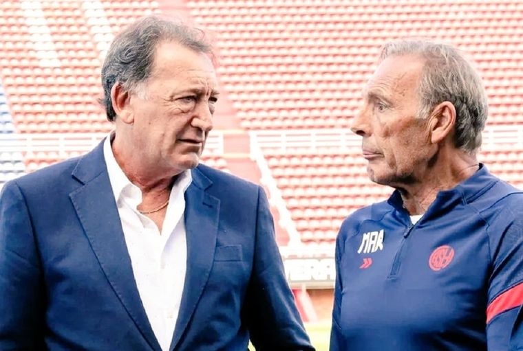Lopardo cruzó a Russo por su salida a Boca y apuntó también contra Moretti. Foto: @SanLorenzo