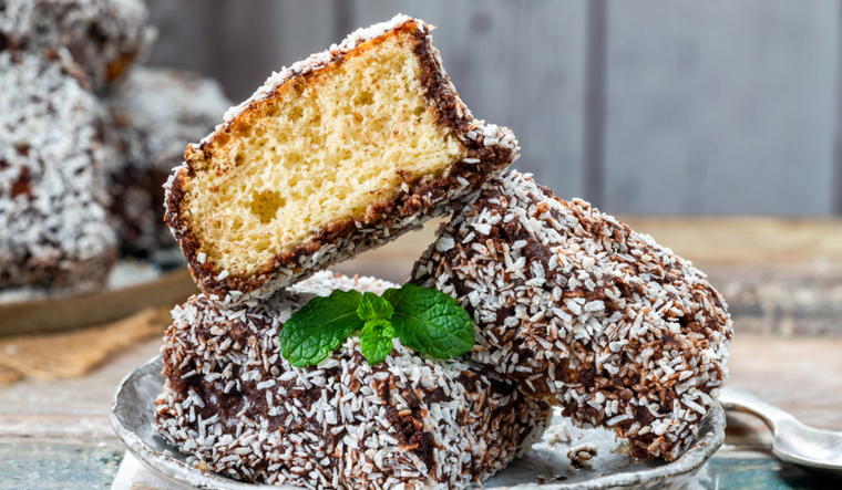 Postres australianos famosos: cómo hacer Lamingtons perfectos Foto: Shutterstock