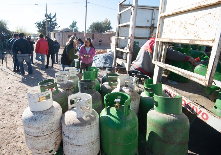 Los usuarios de garrafa de gas inscriptos en el Registro de Subsidios Energéticos Focalizados (ReSEF) tendrán un beneficio en hasta dos garrafas por mes, según la normativa que entra hoy en vigencia.