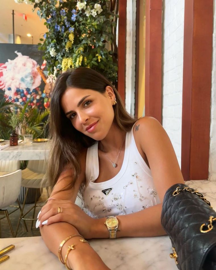 El outfit de Camila Galante para alentar a Boca.