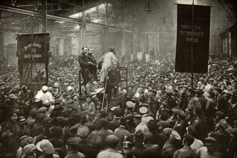 El tesoro apareció durante una excavación en una casa histórica de Torzhok y sorprendió por la cantidad de monedas de oro halladas. El tesoro apareció durante una excavación en una casa histórica de Torzhok y sorprendió por la cantidad de monedas de oro halladas.