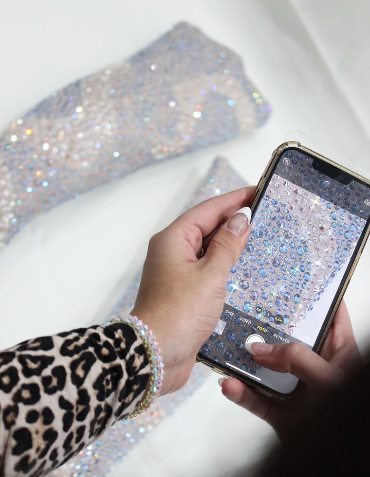 Amamos las botas con cristales de Lali Espósito en Disciplina Tour, hechas por Blühend. Foto: Blühend