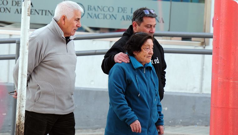 Accede a mi Anses con tu CUIL y tu Clave de la Seguridad Social. En el menú Trabajo, entra a Historia laboral. Allí verás empleadores, fechas y aportes informados. Accede a mi Anses con tu CUIL y tu Clave de la Seguridad Social. En el menú Trabajo, entra a Historia laboral. Allí verás empleadores, fechas y aportes informados.