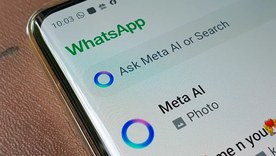 El círculo azul de WhatsApp permite acceder al asistente de inteligencia artificial de la aplicación. El círculo azul de WhatsApp permite acceder al asistente de inteligencia artificial de la aplicación.