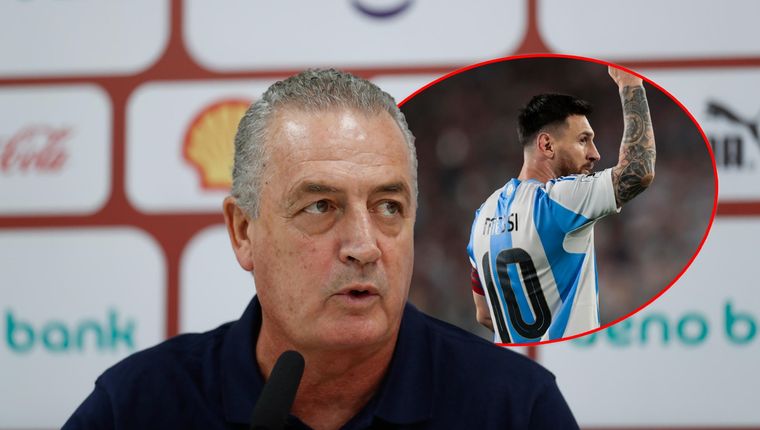 Alfaro habló de la prohibición de camisetas de Messi para los hinchas paraguayos. Foto: EFE