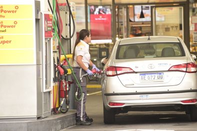 MDZol | Playeros Estacion de servicio nafta gas oil combustibles bomberos shell (1)