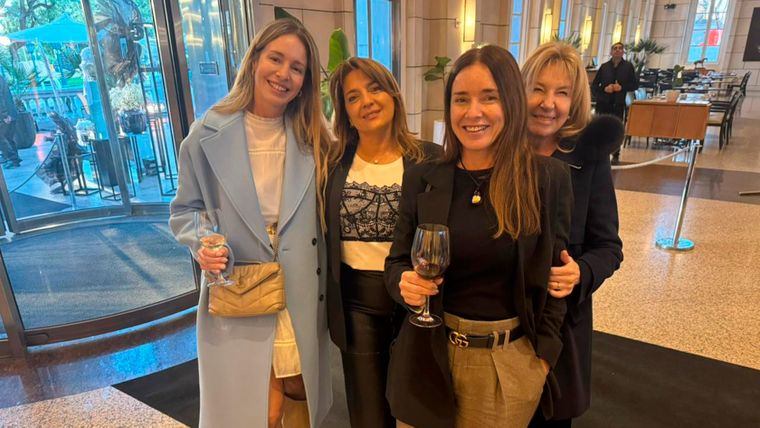 Mariana Gambi, Alicia Lafata, Paula Pometti y Alicia Gambi.