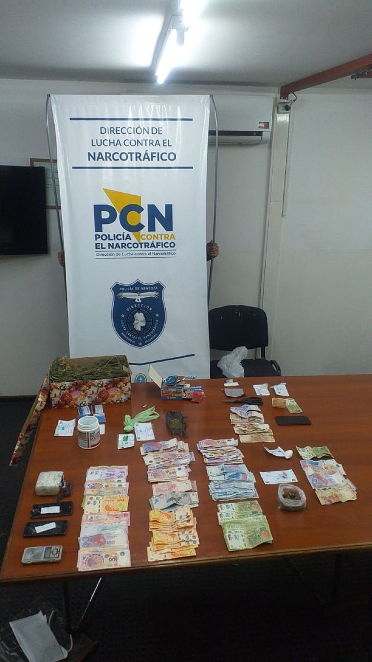 Parte de los elementos secuestrados