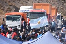 Los cortes de rutas en Nequén afecta la producción de gas y petróleo en Vaca Muerta Foto: LV12