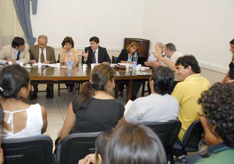 La Comisión de Derechos y Garantías del Senado se reunió con los trabajadores de la cooperativa. Foto: Marcelo Ruiz / MDZ