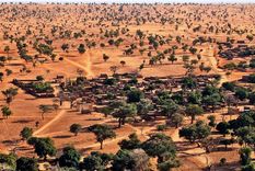 Arabia Saudita estaría considerando la posibilidad de “sembrar” nubes, es decir, de “crear” lluvia mediante técnicas de manipulación climática. Foto: World Economic Forum -  https://assets.weforum.org/article/image/MIiAOydWE_jfM2E-oqyMnf6X0-6J34iByeeQd1Jkm5Y.jpg