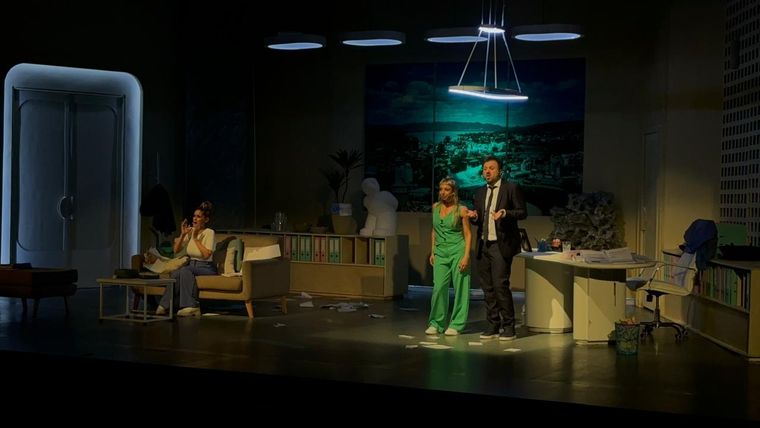 Anoche estrenó en Villa Carlos Paz, Exit, la obra que arrasó en la última edición de los Premios ACE como mejor comedia del 2024. Foto: Gentileza