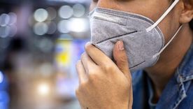 El uso de la mascarilla seguirá siendo necesario después de ponerse la vacuna. Foto: GETTY IMAGES