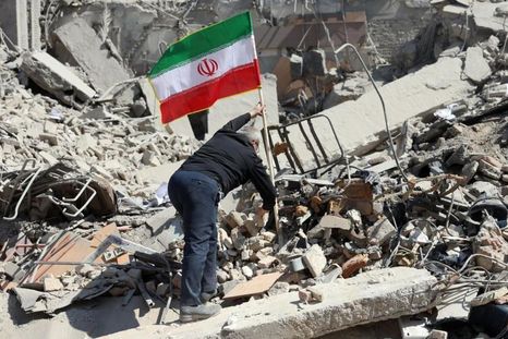 La gente tienen temor de salir a la calle por varias razones de seguridad. Muchas ciudades de Irán están vacías. La gente tienen temor de salir a la calle por varias razones de seguridad. Muchas ciudades de Irán están vacías.