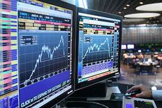 mas deuda: la nacion coloco titulos por 13 mil millones de pesos