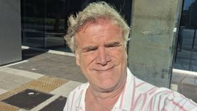 Teto Medina, conductor.