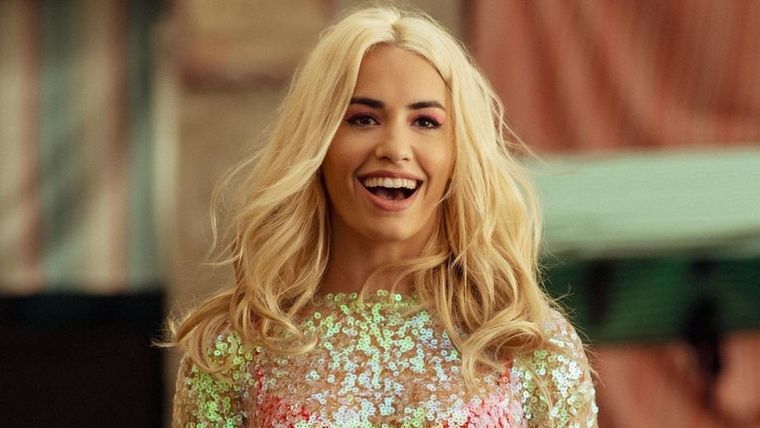 Lali Esposito, Miguel Ángel Silvestre, Sky Rojo Instagram Lali Espósito