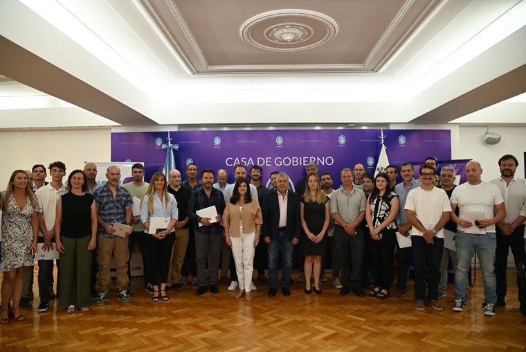 Cornejo presentò el programa Pioneros