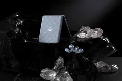 MDZol | Motorola-Swarovski - Portada