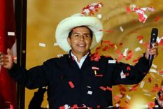 Castillo festeja, pero aún no se cierra el proceso electoral. Foto: Elpais.