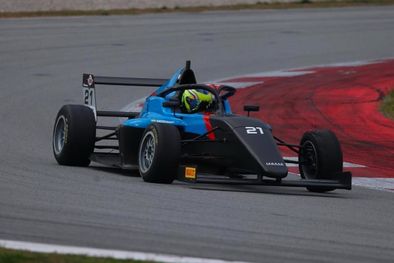 MDZol | El joven piloto de San Fernando competirá en la categoría la próxima temporada junto al Jenzer Motorsport. Foto: Instagram Teo Schropp