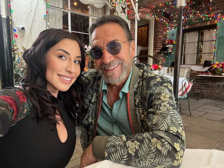 Marco Antonio Solís junto a su hija Beatriz Solís Foto: Instagram/Beatriz Solís