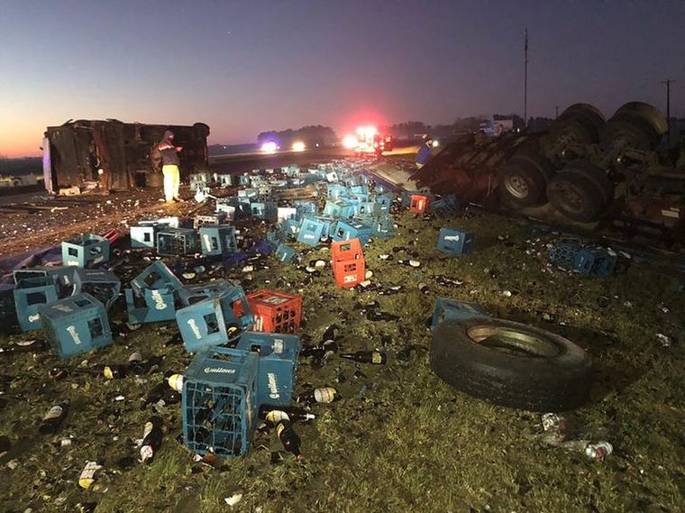 El terrible accidente se registró esta madrugada en la ruta 2, a la altura del partido bonaerense de Chascomús.