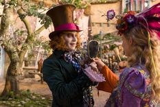 alicia a traves del espejo: carrera contra el tiempo