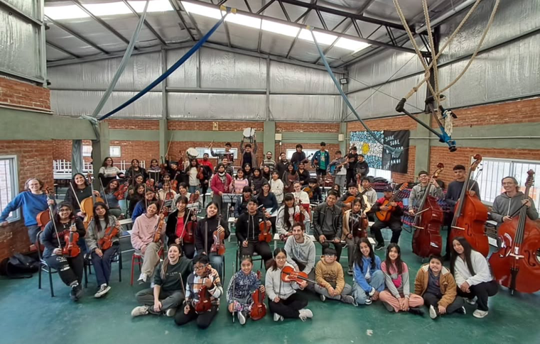 La Orquesta Villera viajará a Roma a tocar frente al Papa León XIV.