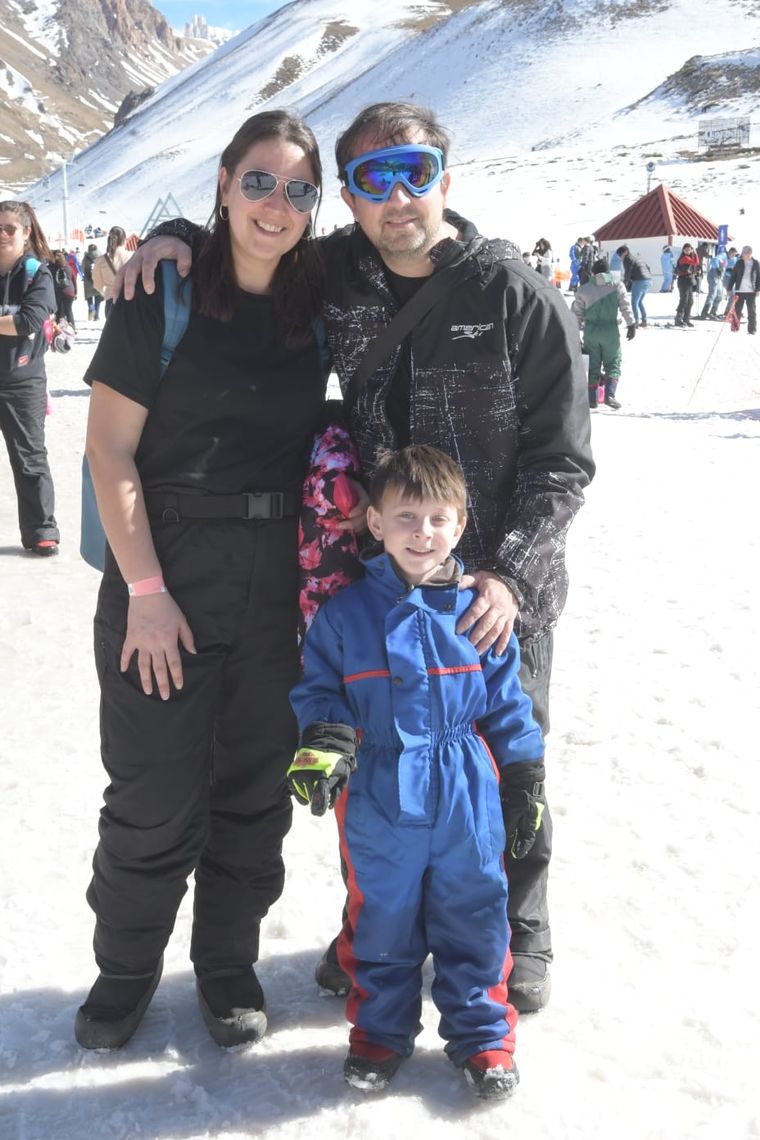 Lucía, Nicolás y Fautino, de Córdoba. Lucía, Nicolás y Fautino, de Córdoba.