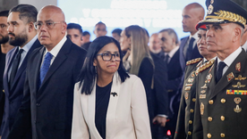 Trump ha advertido a la presidenta interina de Venezuela, Delcy Rodríguez, que "pagará un precio mayor" que el de Maduro si no accede a las pretensiones de Washington.