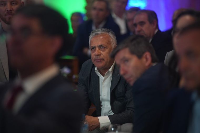 Alfredo Cornejo durante la cena anual de la FEM. Alfredo Cornejo durante la cena anual de la FEM.