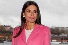 La reina Letizia es una fuente de inspiración constante con sus looks. Foto: Instagram @royalstylewatch