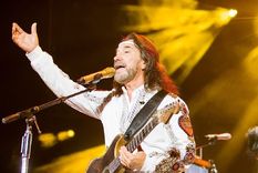 Los Bukis se fundó en el año 1975, en la ciudad de Ario de Rosales. Los Bukis se fundó en el año 1975, en la ciudad de Ario de Rosales.