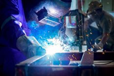 La inteligencia artificial avanza, pero son los oficios poco valorados los que seguirán sosteniendo la economía real.