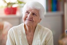 Con un ejercicio físico en particular los adultos mayores podrán fortalecer su memoria. Foto: Shutterstock