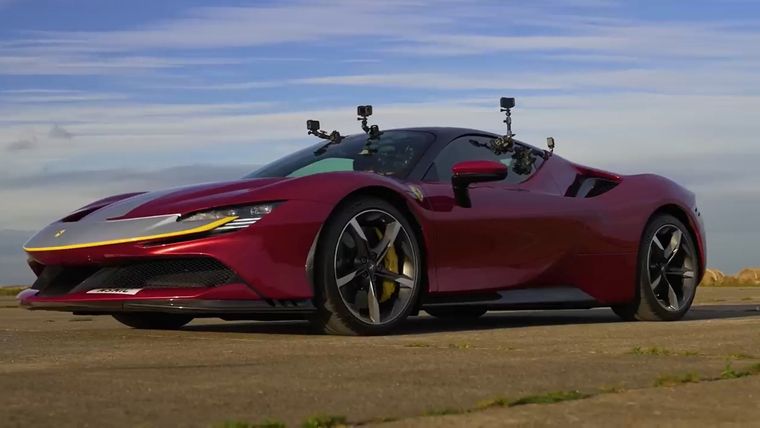 ¿Cuál es el Ferrari más rápido del mundo? Foto: CarWow