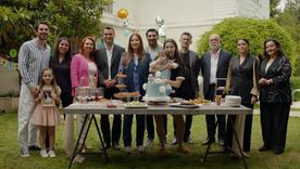 La Traición tiene originalmente 71 capítulos y a Vahide Perçin como protagonista.